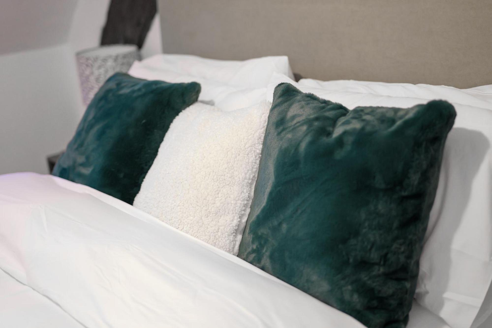 Remarkable Cotswolds 1 Bedroom In