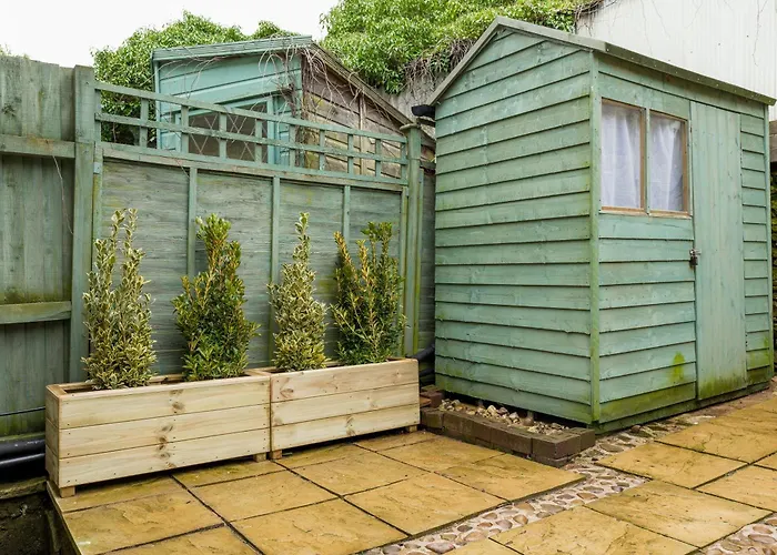 Remarkable Cotswolds 1 Bedroom Cottage In Finstock