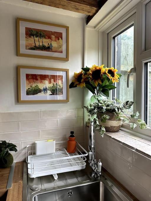 Remarkable Cotswolds 1 Bedroom In Holiday home Finstock