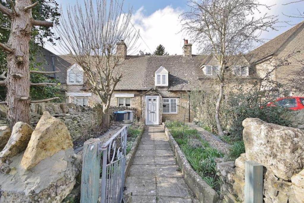 Holiday home Remarkable Cotswolds 1 Bedroom In Finstock