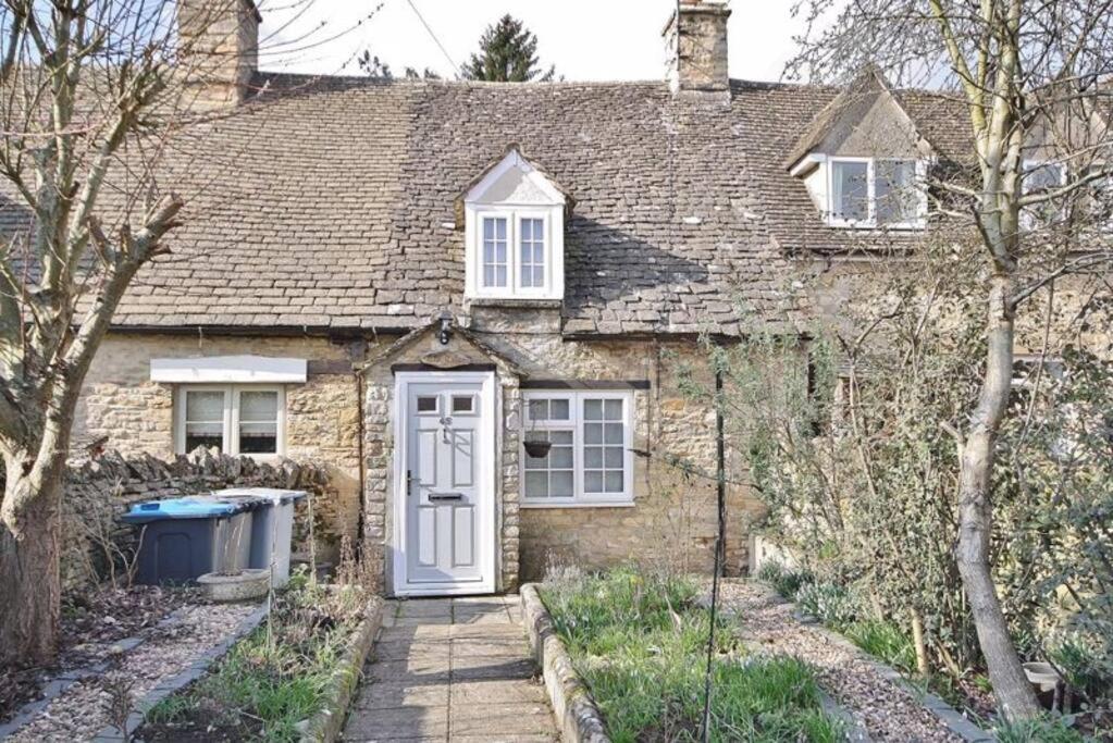 Holiday home Remarkable Cotswolds 1 Bedroom In Finstock